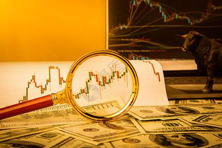 本港财经直播：实时洞察市场脉动