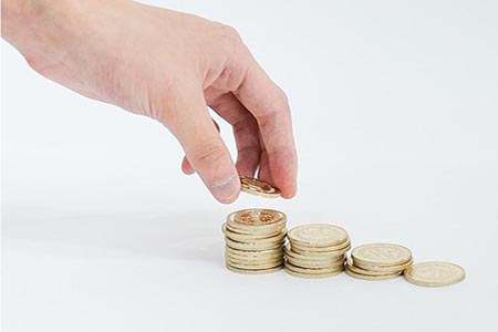 《钱多多天天财经直播室解析》